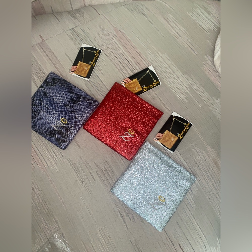 Hip purse